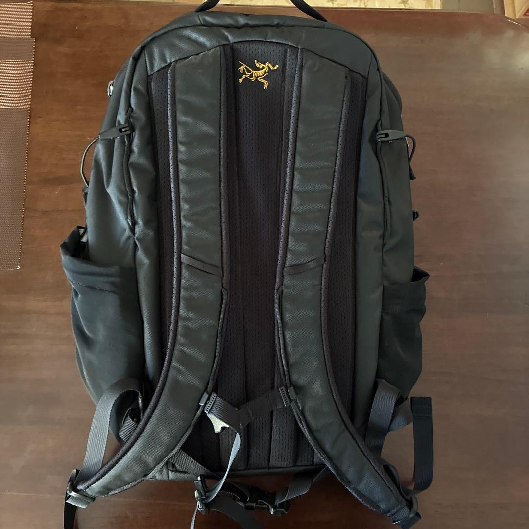 【美品】ARC'TERYX アークテリクス　ブラックリュック　マンティス　26