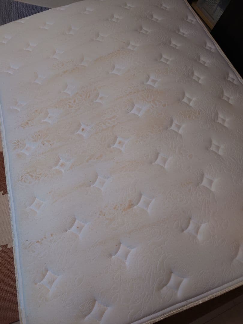 シモンズ ニューフィット プレミアム クイーン 6.5インチ 出品は5/16まで