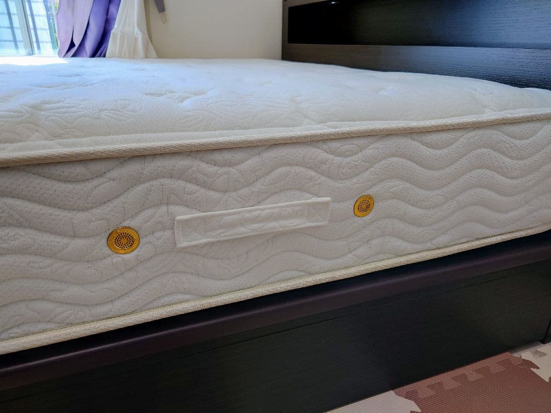 シモンズ ニューフィット プレミアム クイーン 6.5インチ 出品は5/16まで