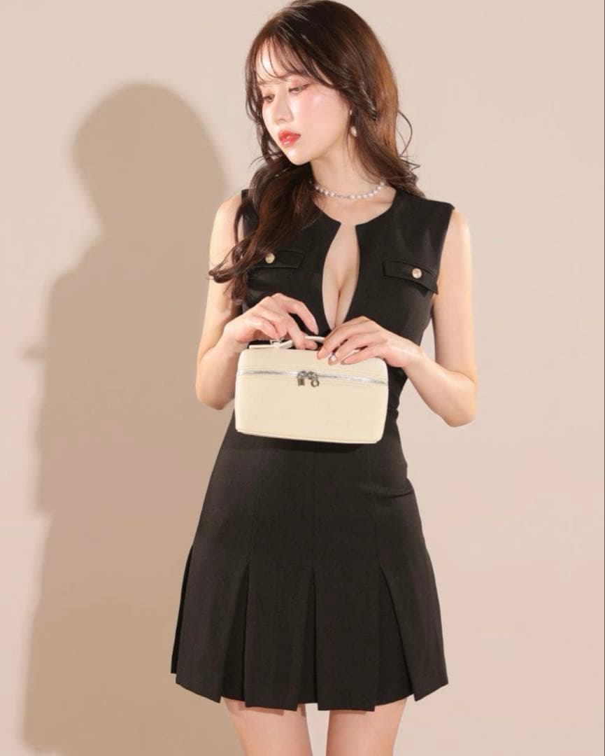 DEA. by ROBE de FLEURS キャバドレス ブラック Vネック