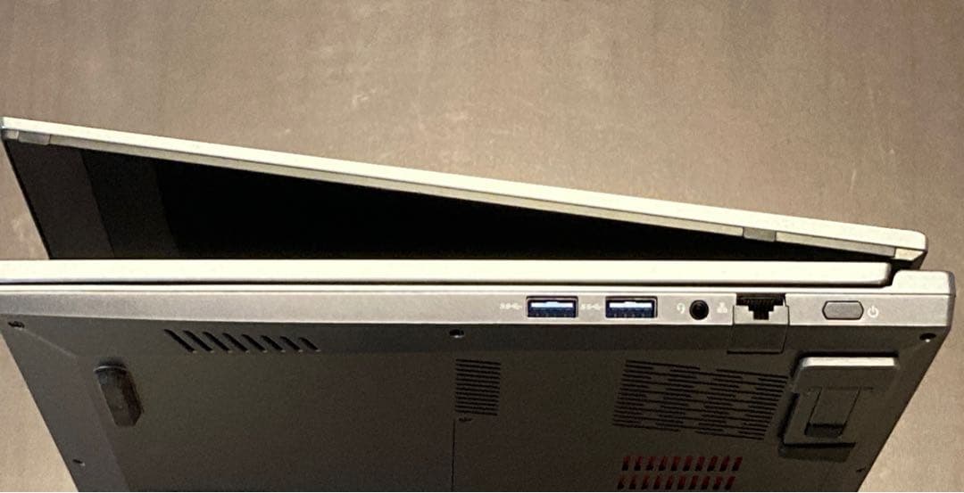 ほぼ未使用！GZBOX 16インチ 2画面ノートパソコン（使用10回程度）