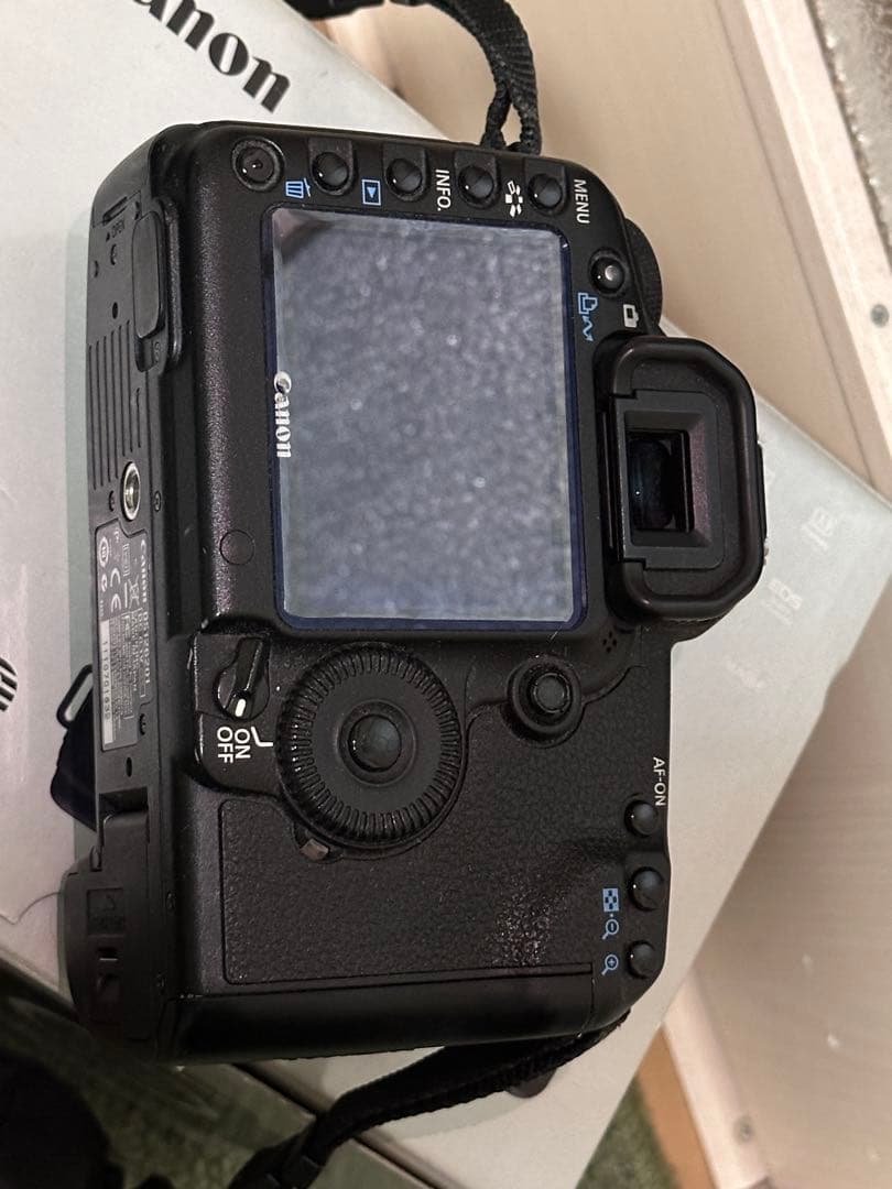 Canon EOS 5D Mark II【シャッター回数11,006回】