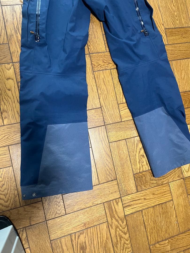 Norrona tamok gore-tex pro Bib M's Sサイズ