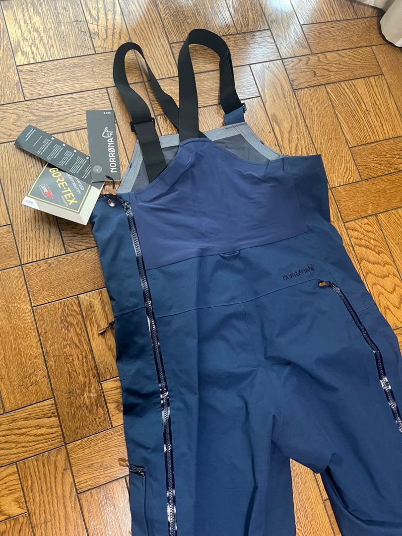 Norrona tamok gore-tex pro Bib M's Sサイズ