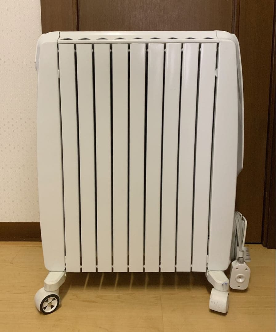 値下げ！DeLonghi オイルヒーター ドラゴンデジタル DDQ0915-WH