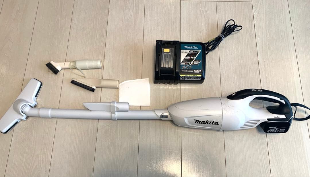 マキタ掃除機 CL141FD