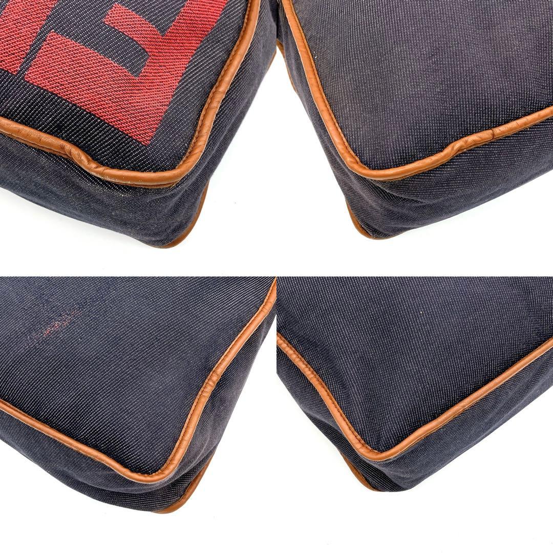 【FENDI】メッセンジャーバッグ　デニム　ロゴ　ブルー系