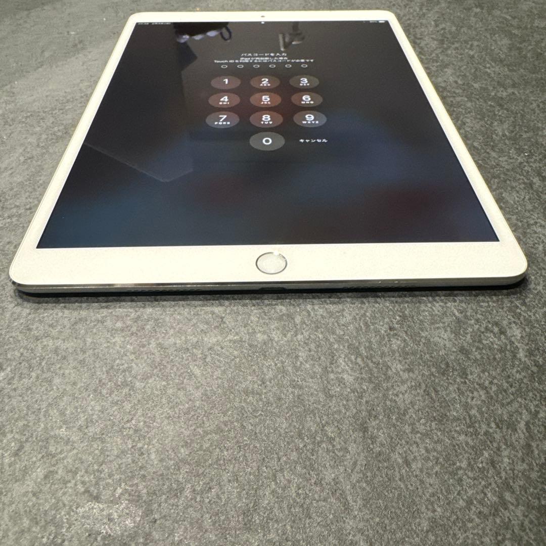 iPad Pro 10.5インチ　wi-fi+cellular　SIM KDD