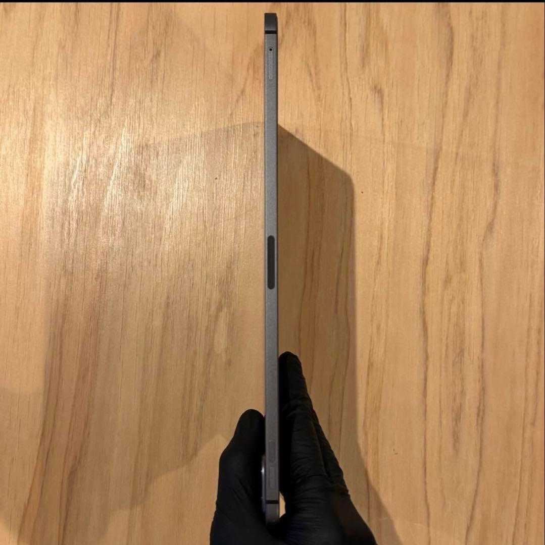 アップル　アイパッド　プロ　第三世代　11インチ　128ギガバイト　セルラー