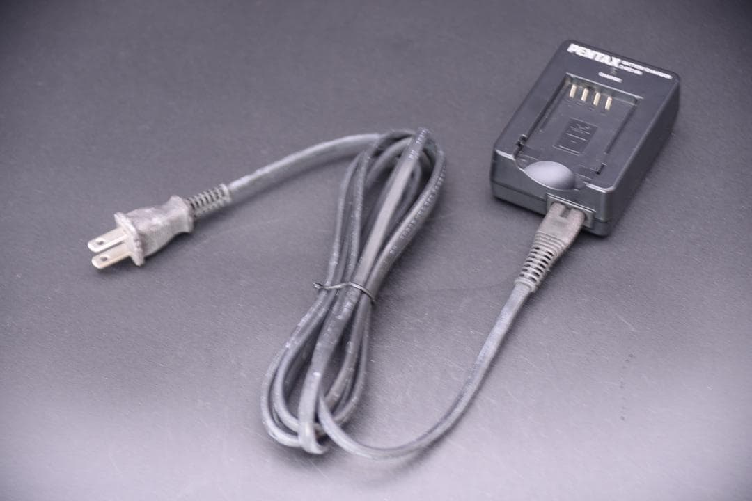 PENTAX ペンタックス K-S1 ボディ 充電器 デジタル一眼レフカメラ