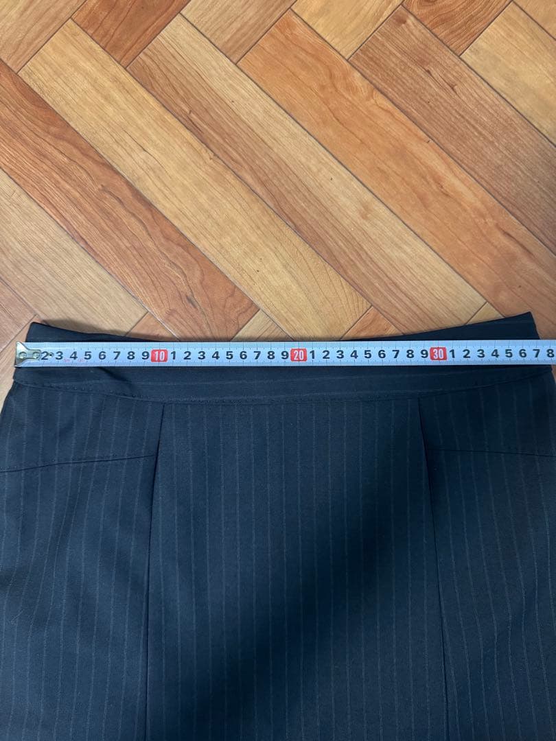 美品！定価57200円23区 ジャケット スカートスーツ40 ブラックストライプ