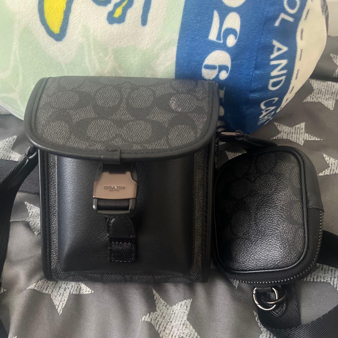 Coach ブラック ショルダーバッグ