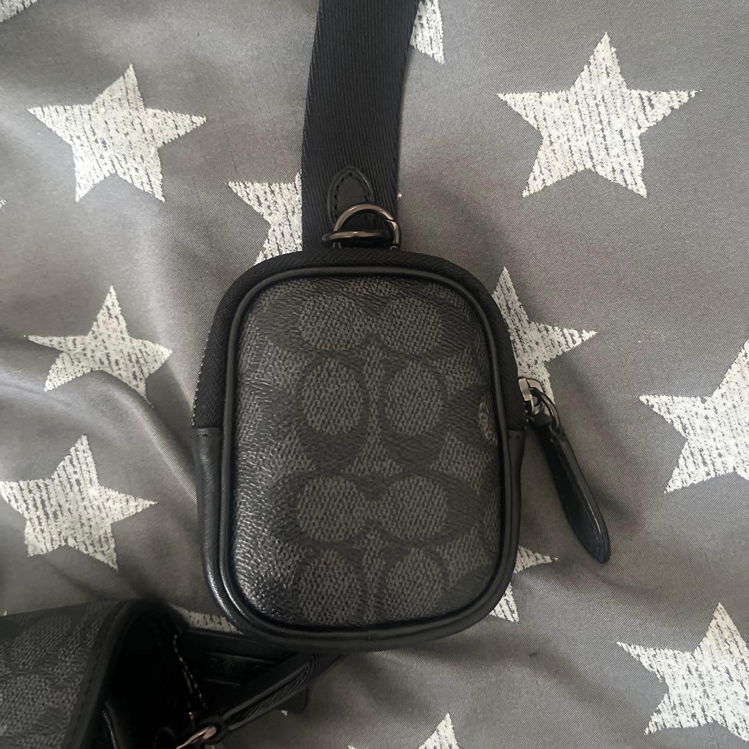 Coach ブラック ショルダーバッグ