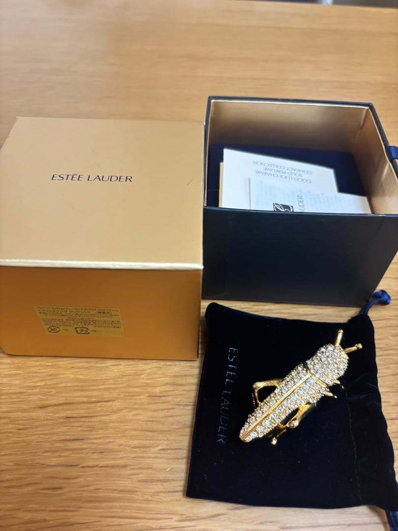 さ*う様 ESTEE LAUDER 昆虫モチーフブローチ