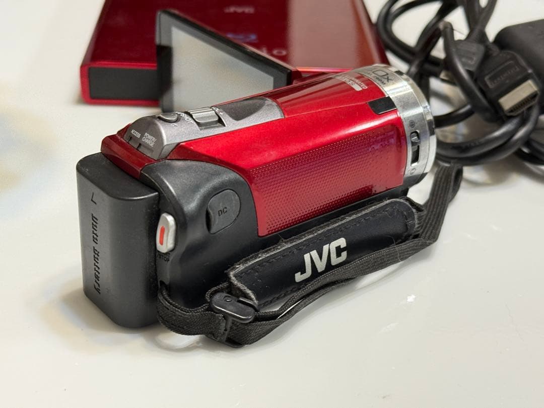 JVC Everio フルHD ビデオカメラ レッド