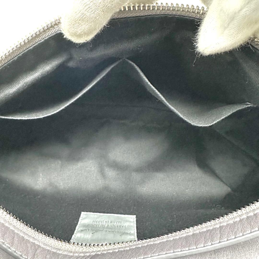 kawa-kawa ハトメ ボディバッグ Lサイズ レザー 赤みがかったグレー