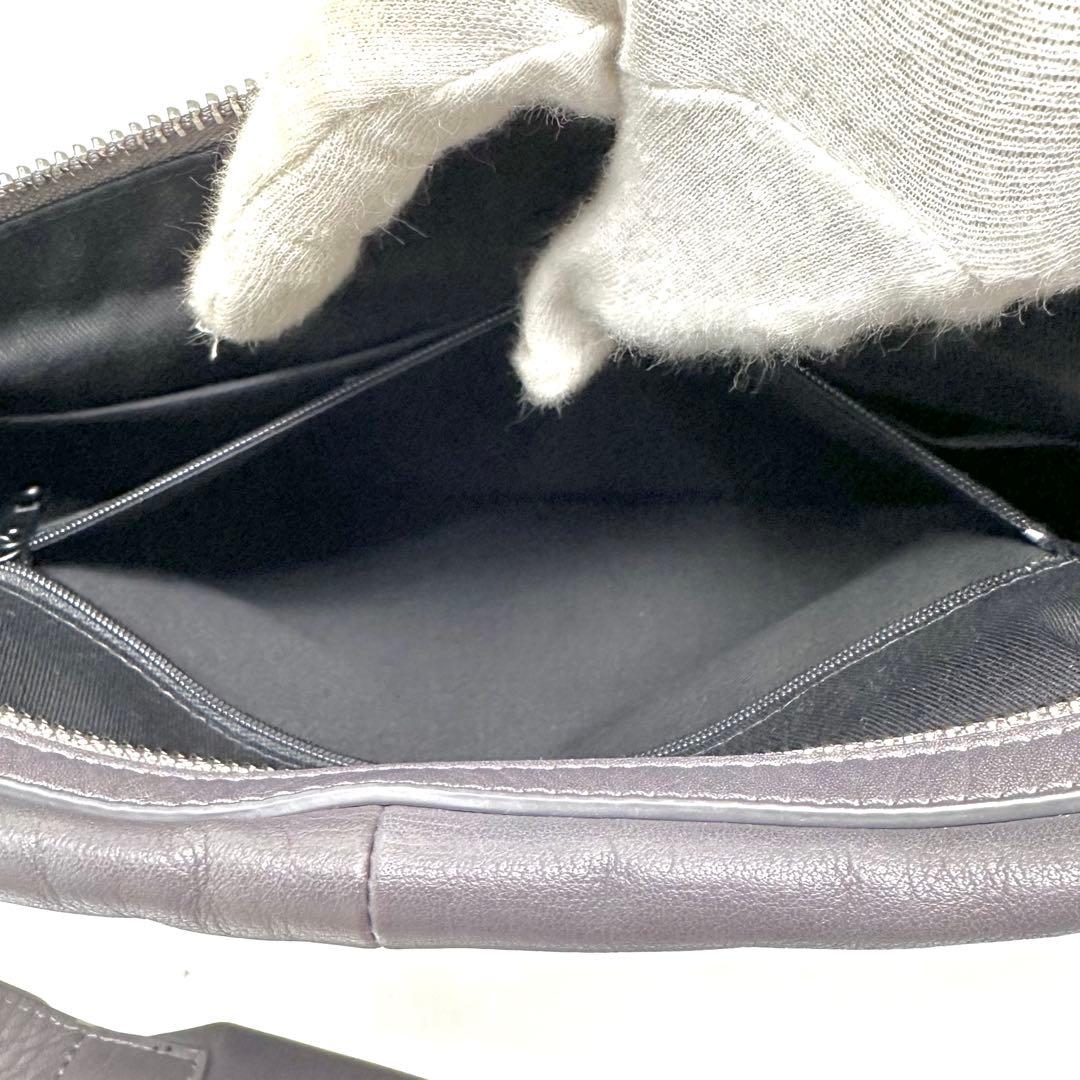 kawa-kawa ハトメ ボディバッグ Lサイズ レザー 赤みがかったグレー