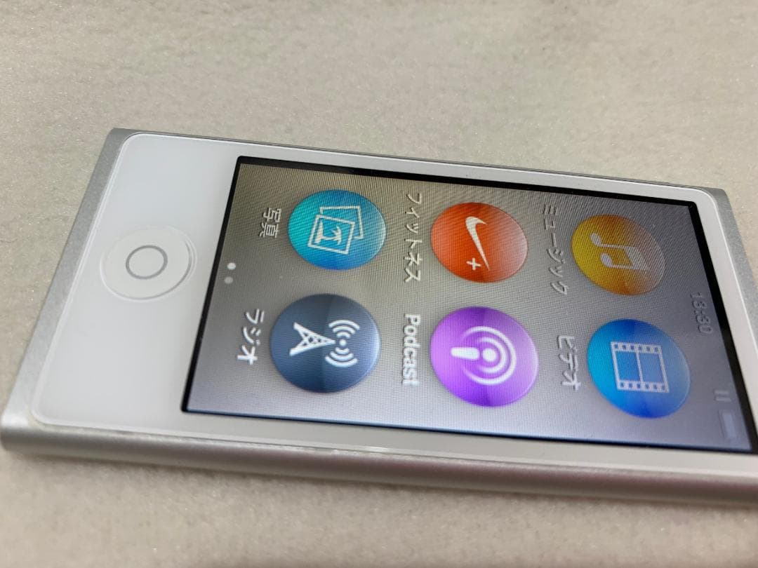 【美品】Apple iPod nano 第7世代 16GB シルバー