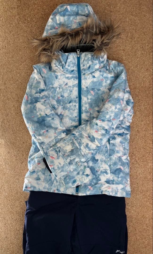 【phenix】 スキーウェア 上下セット レディース Mサイズ