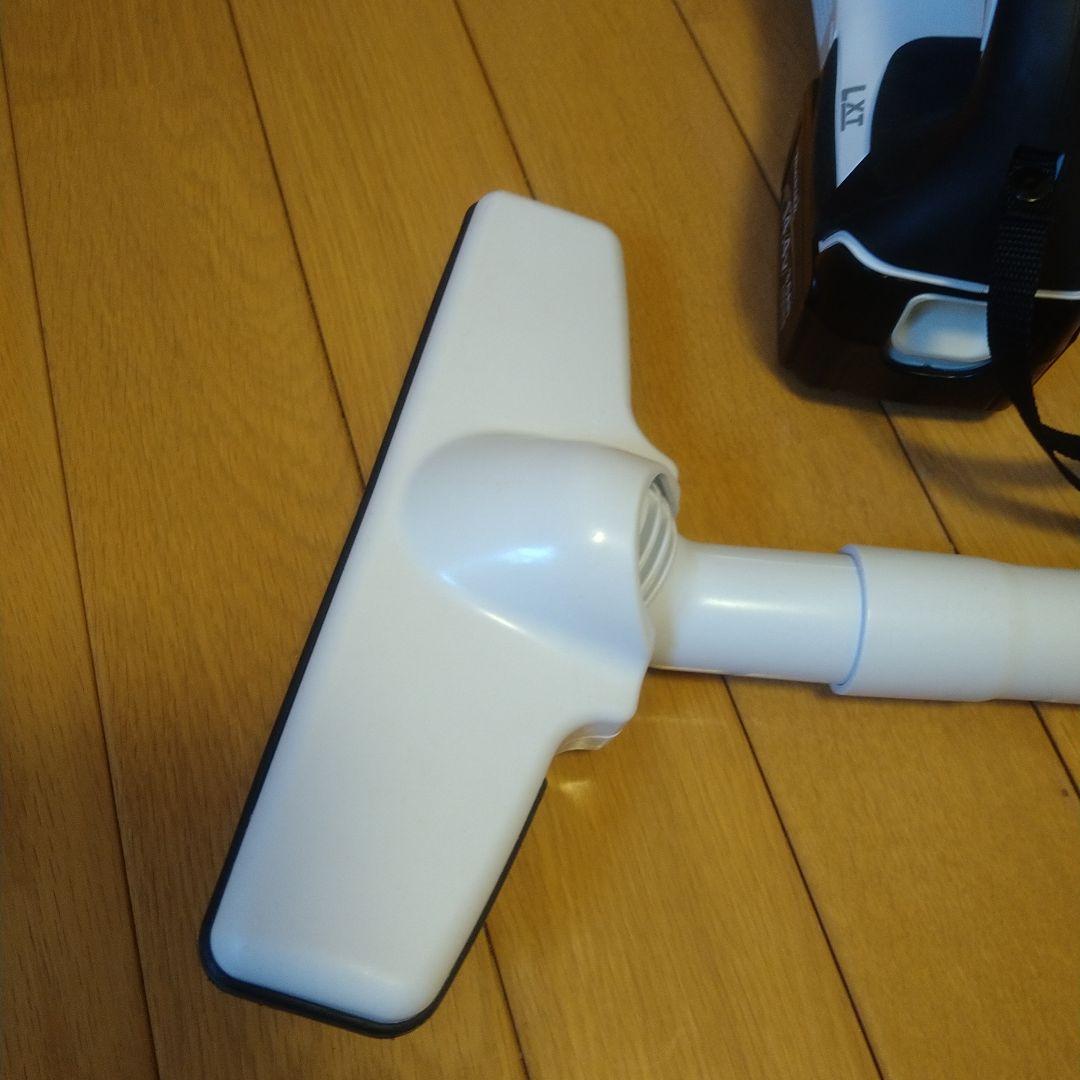 Makita　cl141fd 充電式掃除機 バッテリー付き