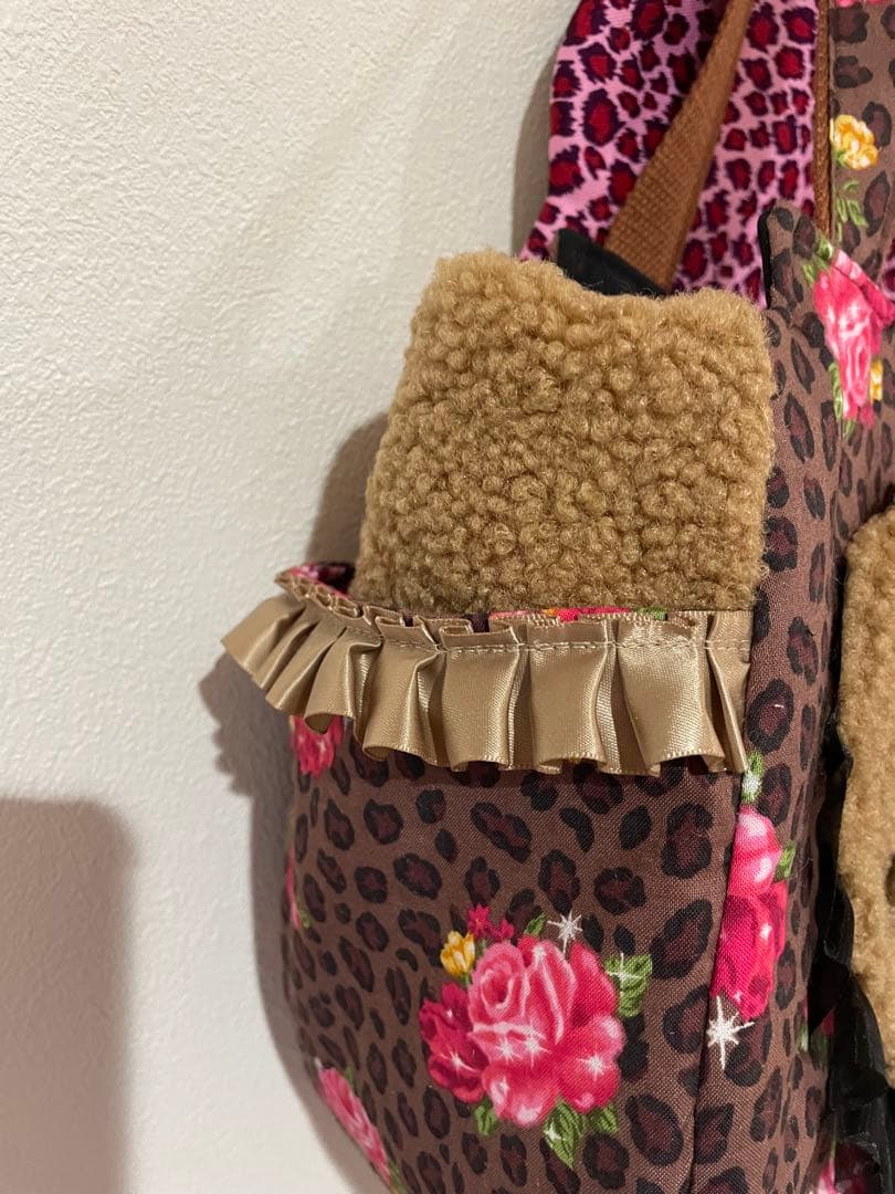 コヤンイサムチョン　ビッグ三毛猫サイドポケット付きころりんトートバッグ