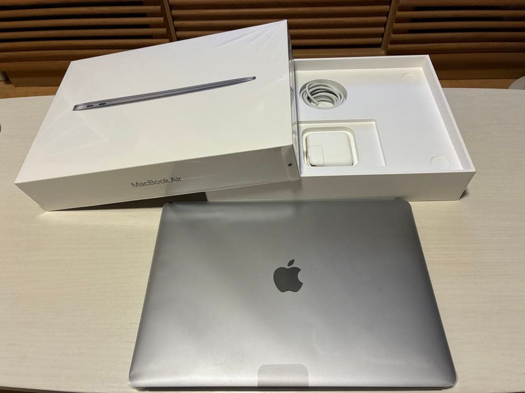 MacBook Air M1 8/256 UK配列 バッテリー98%