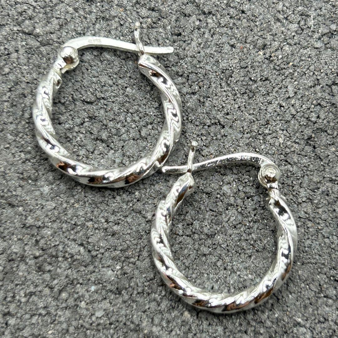 シルバー925 Silver プレーンツイストデザインフープピアス/軽研磨仕上げ