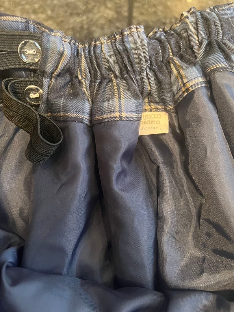 メゾピアノ　スーツLサイズ　卒業式