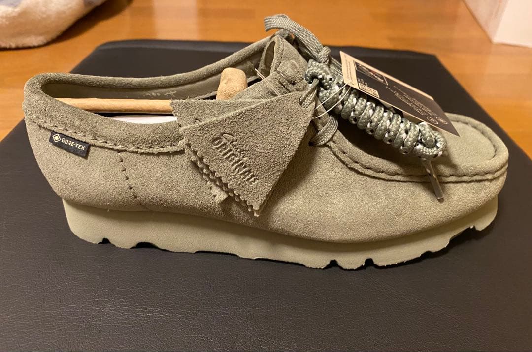 靴 CLARKS Wallabee.GTX Khaki/Green Suede