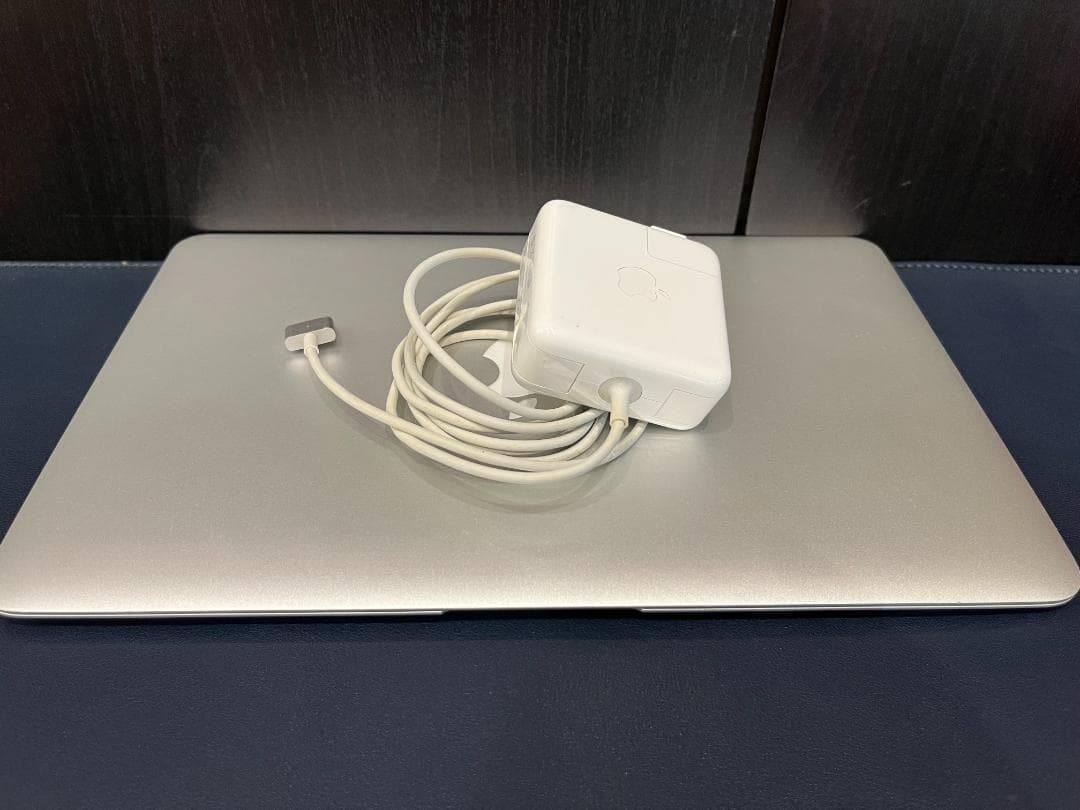 【匿名・送料込】 MacBook Air 11.6インチ（2013）動作品