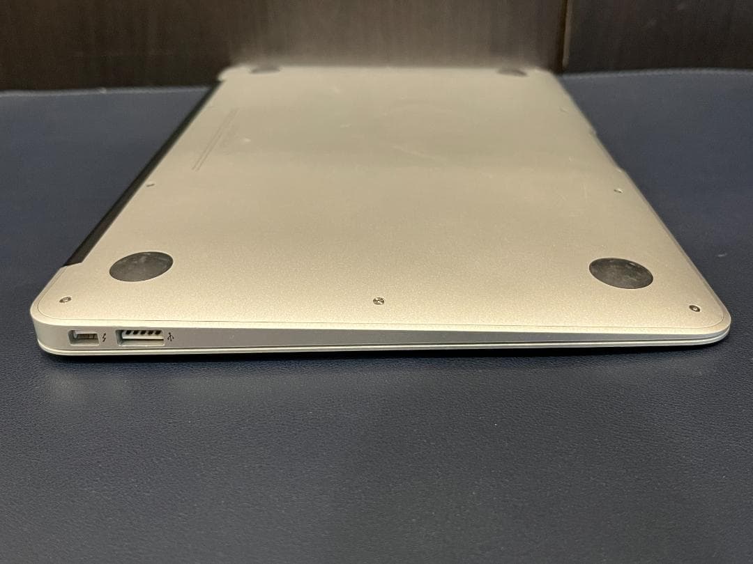 【匿名・送料込】 MacBook Air 11.6インチ（2013）動作品