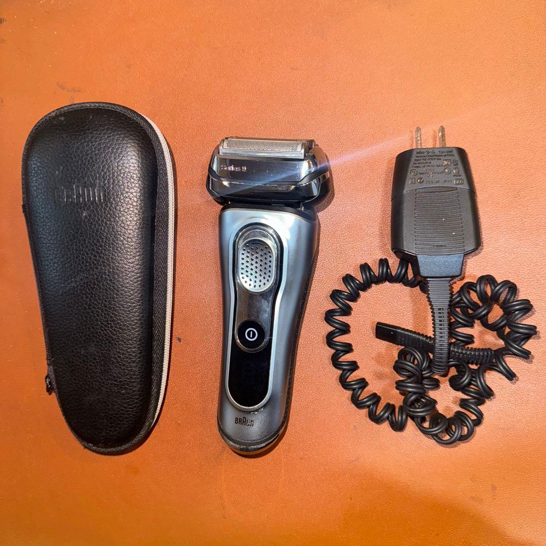ブラウン　メンズ電気シェーバー　4枚刃 シリーズ9 9291cc ✨