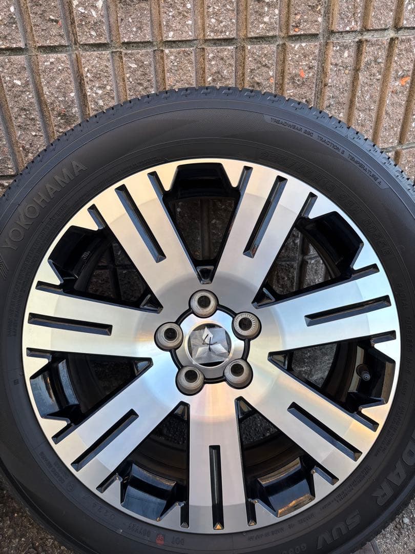 デリカD5 後期 純正タイヤ&ホイール ４本セット