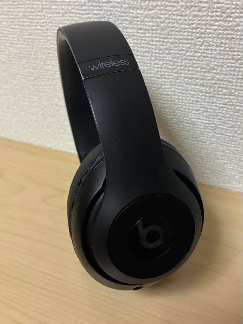 Beats ワイヤレスヘッドホン ハードケース付き