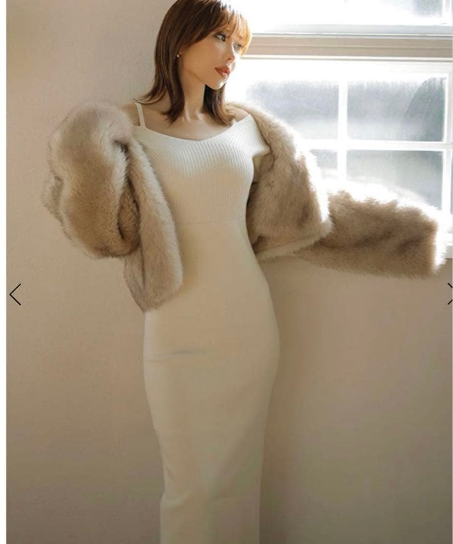 リリlilyeimy istoire フェイクファーフードジャケット