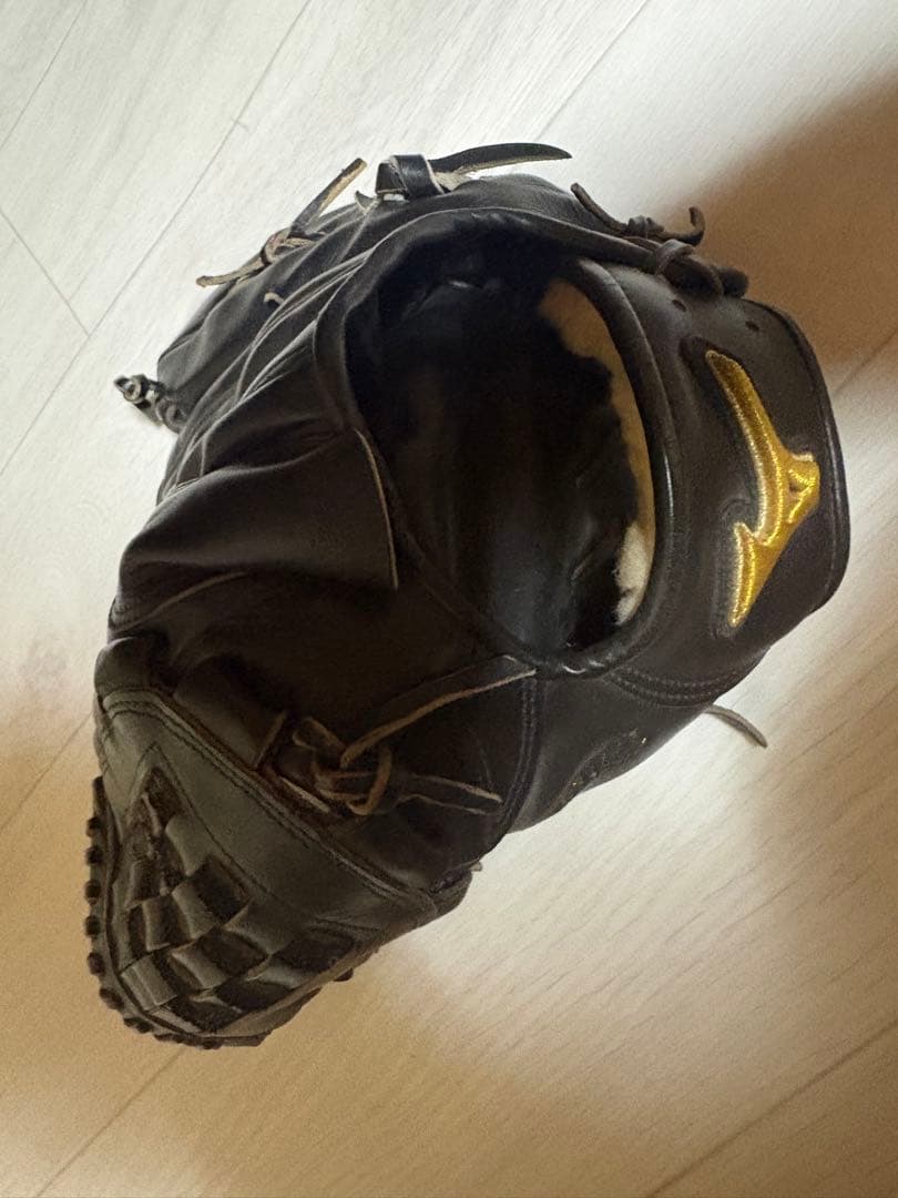 ミズノプロ　プロ支給品　硬式ピッチャー用グローブ　左投げ