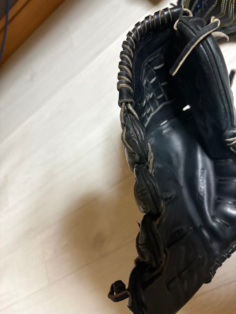 ミズノプロ　プロ支給品　硬式ピッチャー用グローブ　左投げ