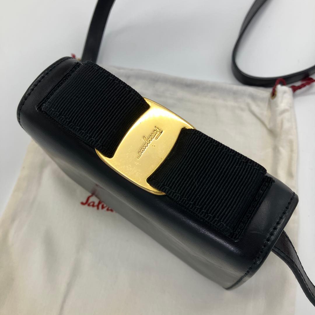 Salvatore Ferragamo ヴァラ ミニ ショルダー バッグ