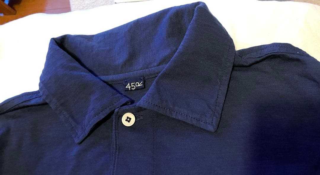 未使用　45R タツノオトシコ刺繍入りポロシャツ