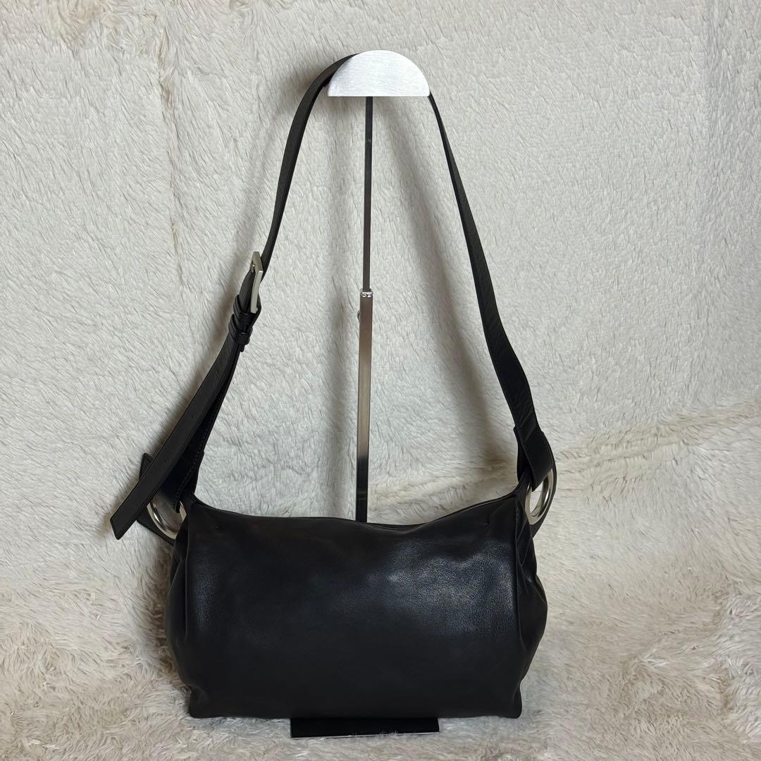 極美　kawa-kawa カワカワ　レザー　ボディバッグ　斜めがけ　肩掛け　金具