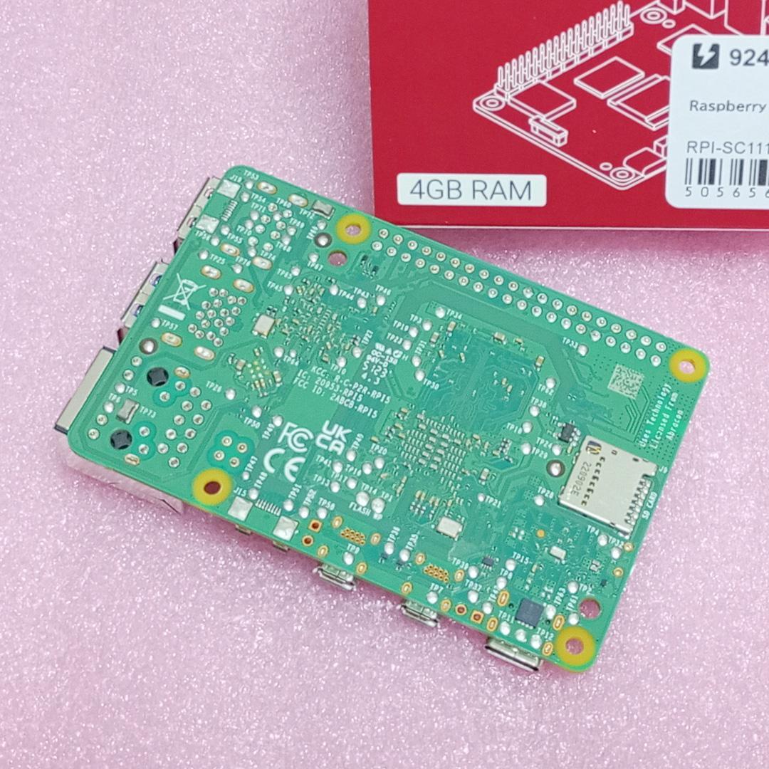 新品同様 Raspberry Pi 5 4GB RAM ラズベリーパイ本体