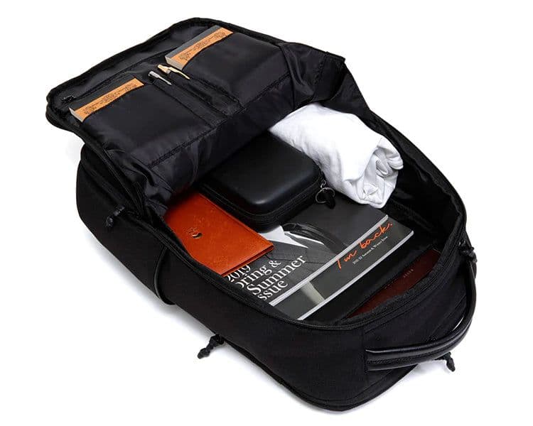 ほぼ新品 Evoon マルチビジネスリュック air 2.0