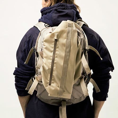 meanswhile バックパック&ウエストバッグ　ドッキング　訳あり