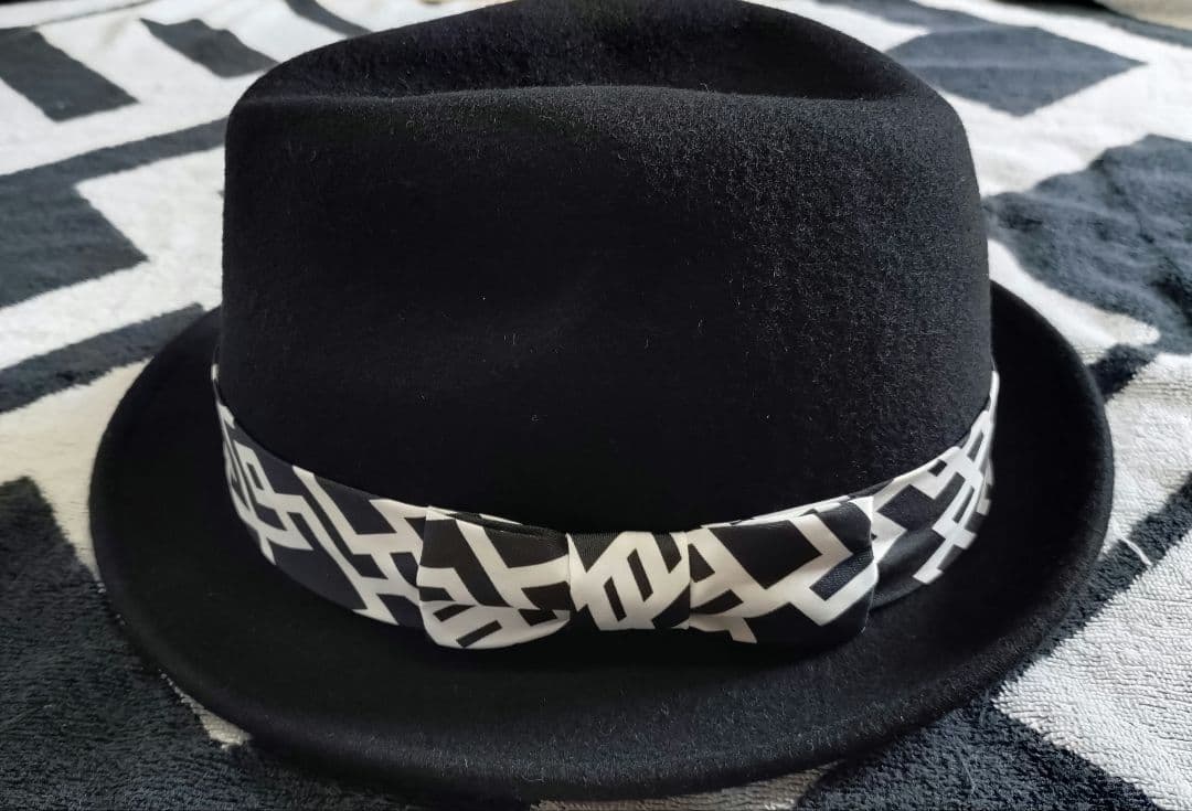 布袋寅泰 グッズ　ハット①