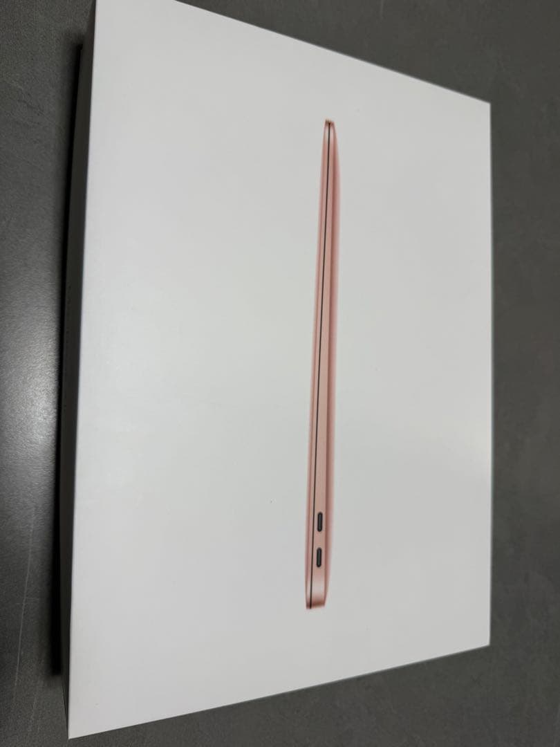 箱付美品！　MacBook Air 13.3インチ 2020 256GBゴールド