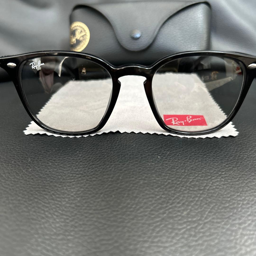 Ray-Ban RB-4258Fブラックフレーム サングラス