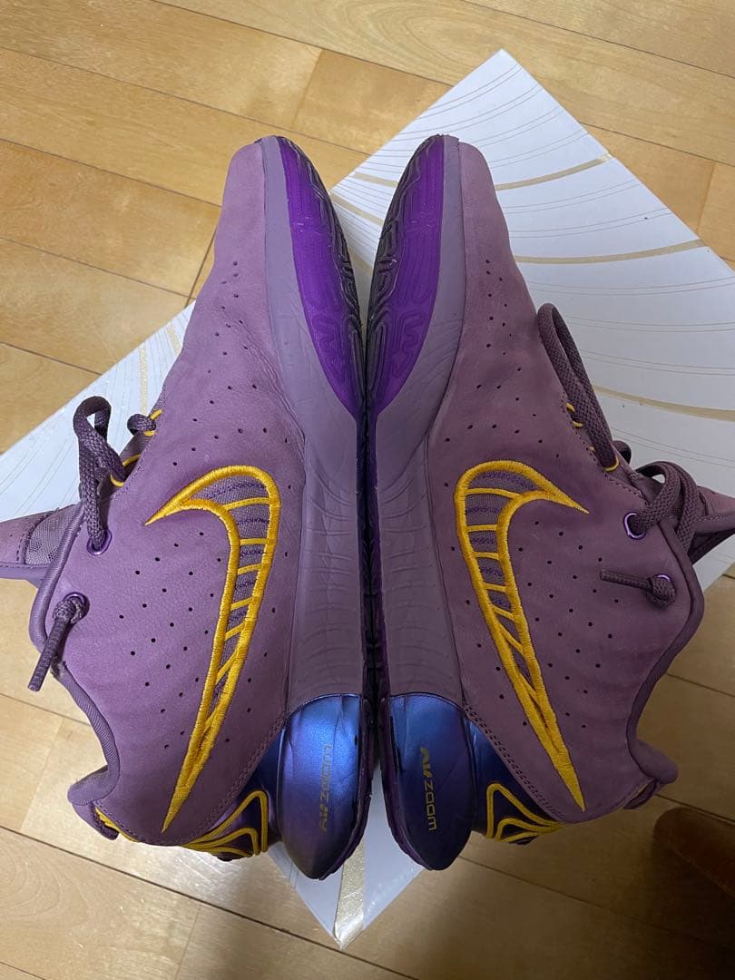 レブロン21 パープル