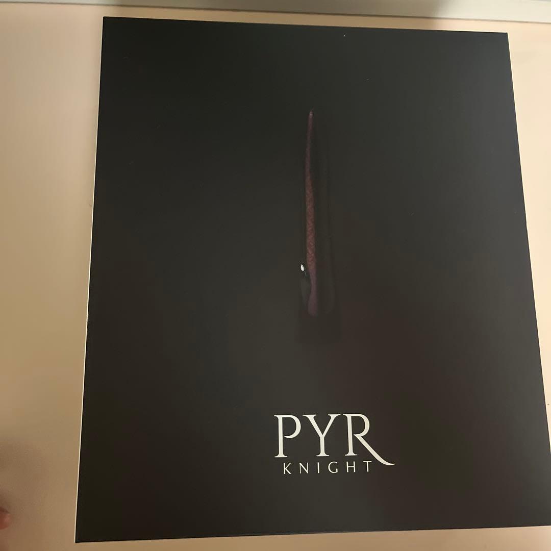 PYR パイラナイト