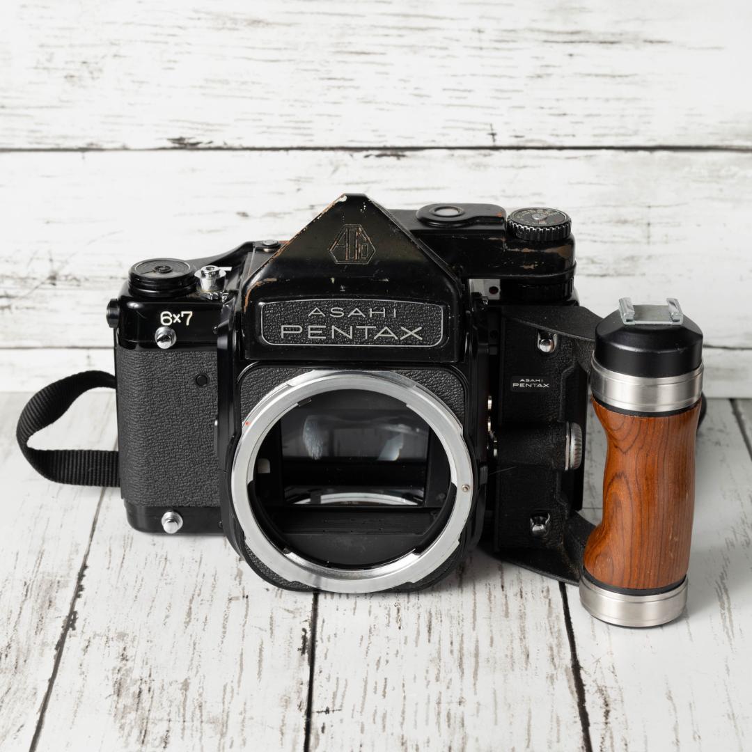 Pentax 67 グリップ付き