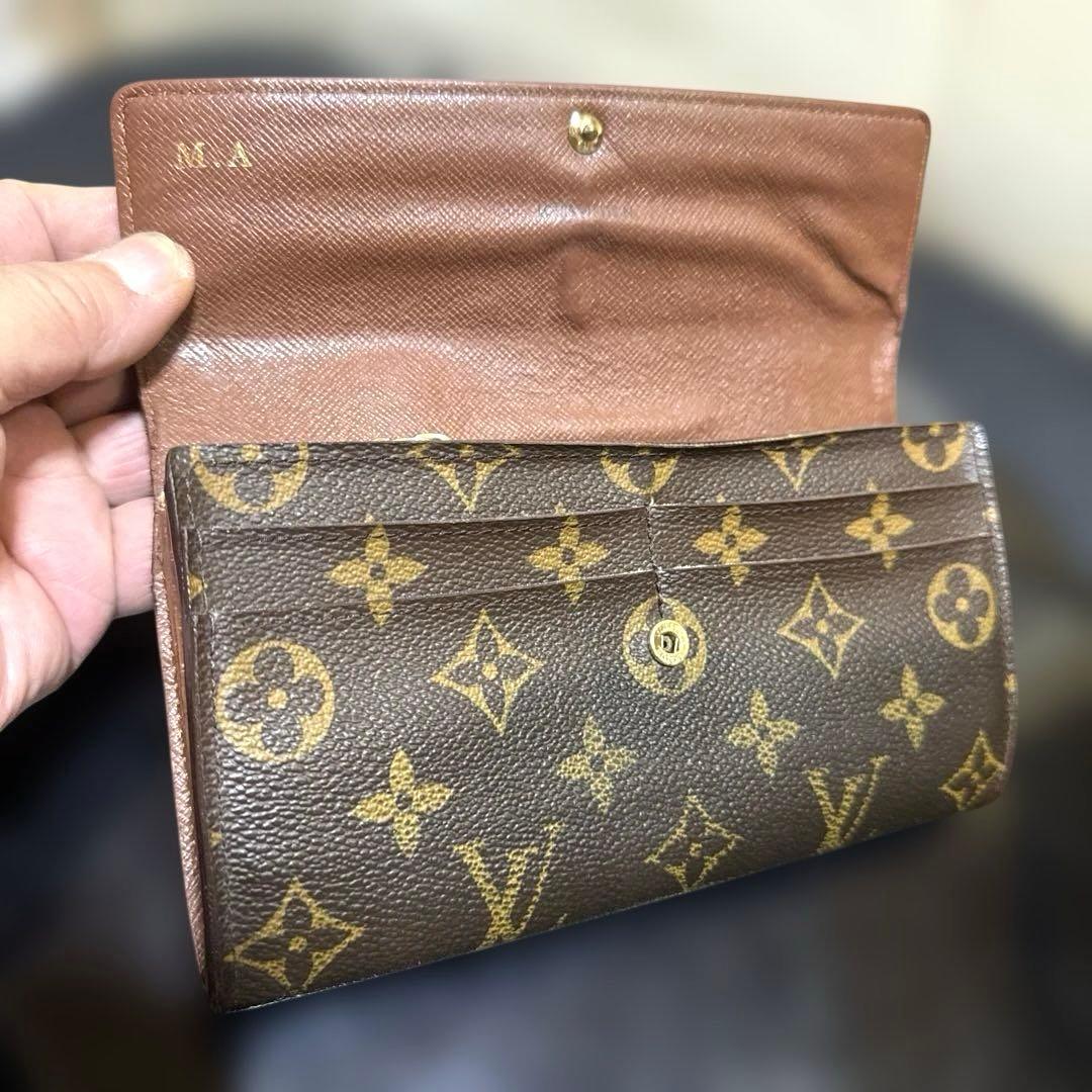 ⑩☆優良品♪カード10枚タイプ☆サラ長財布